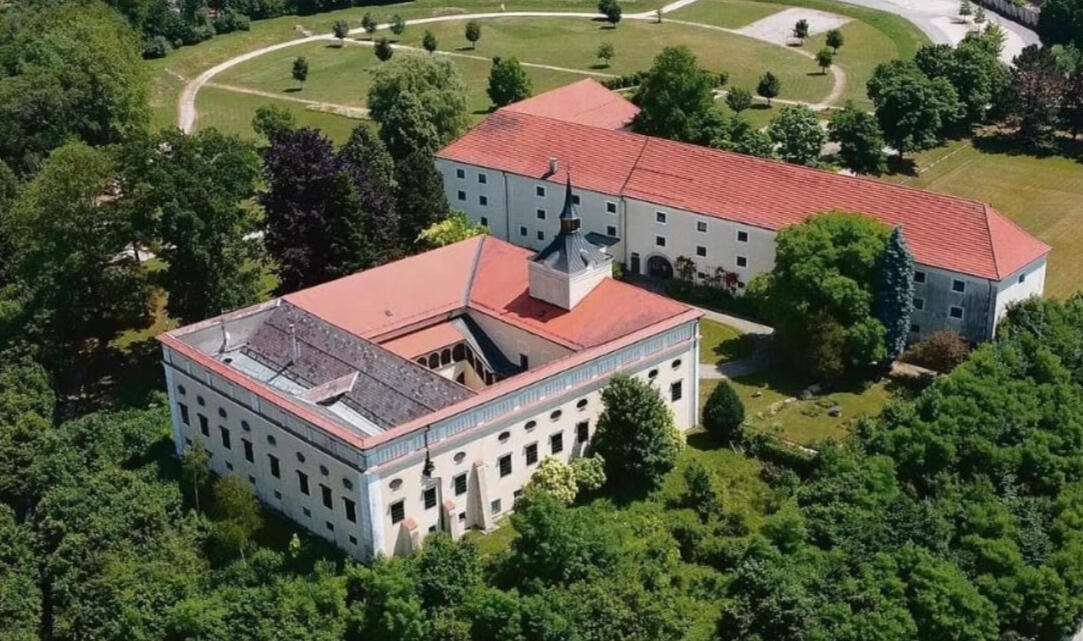 Schloss Kremsegg Schloss Kremsegg
